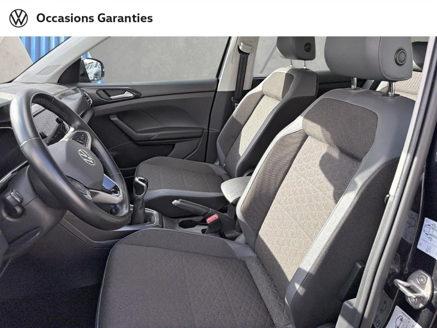 Voitures occasions VOLKSWAGEN T-CROSS R-Line Saint-Grégoire