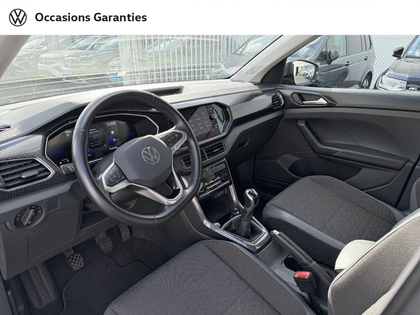 Voitures occasions VOLKSWAGEN T-CROSS R-Line Saint-Grégoire