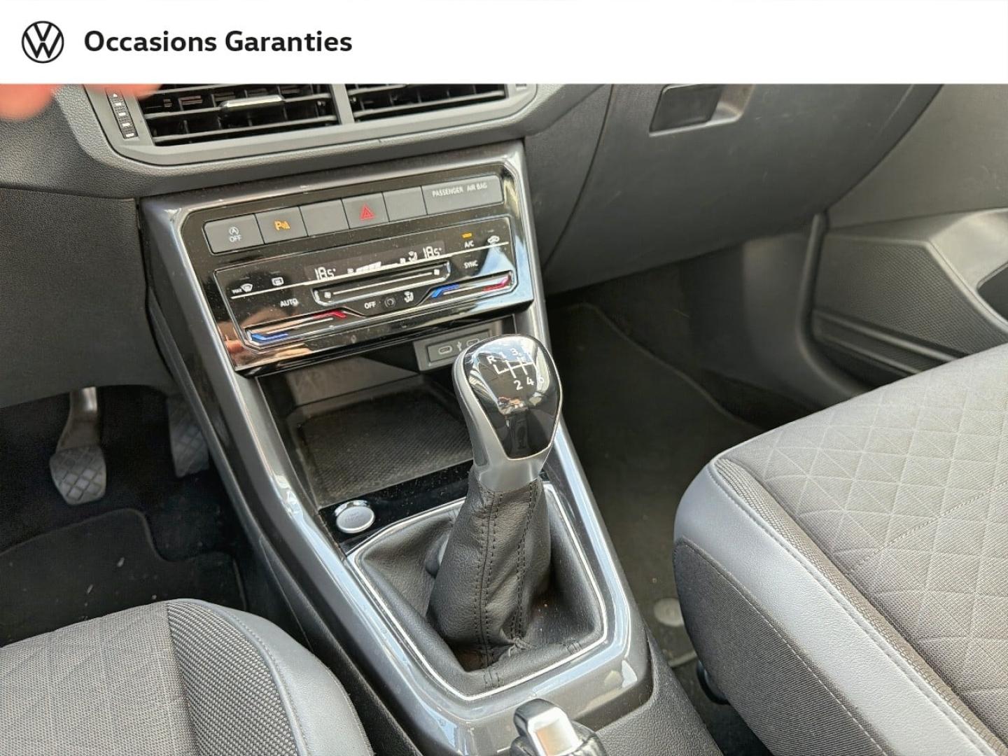 Voitures occasions VOLKSWAGEN T-CROSS R-Line Saint-Grégoire