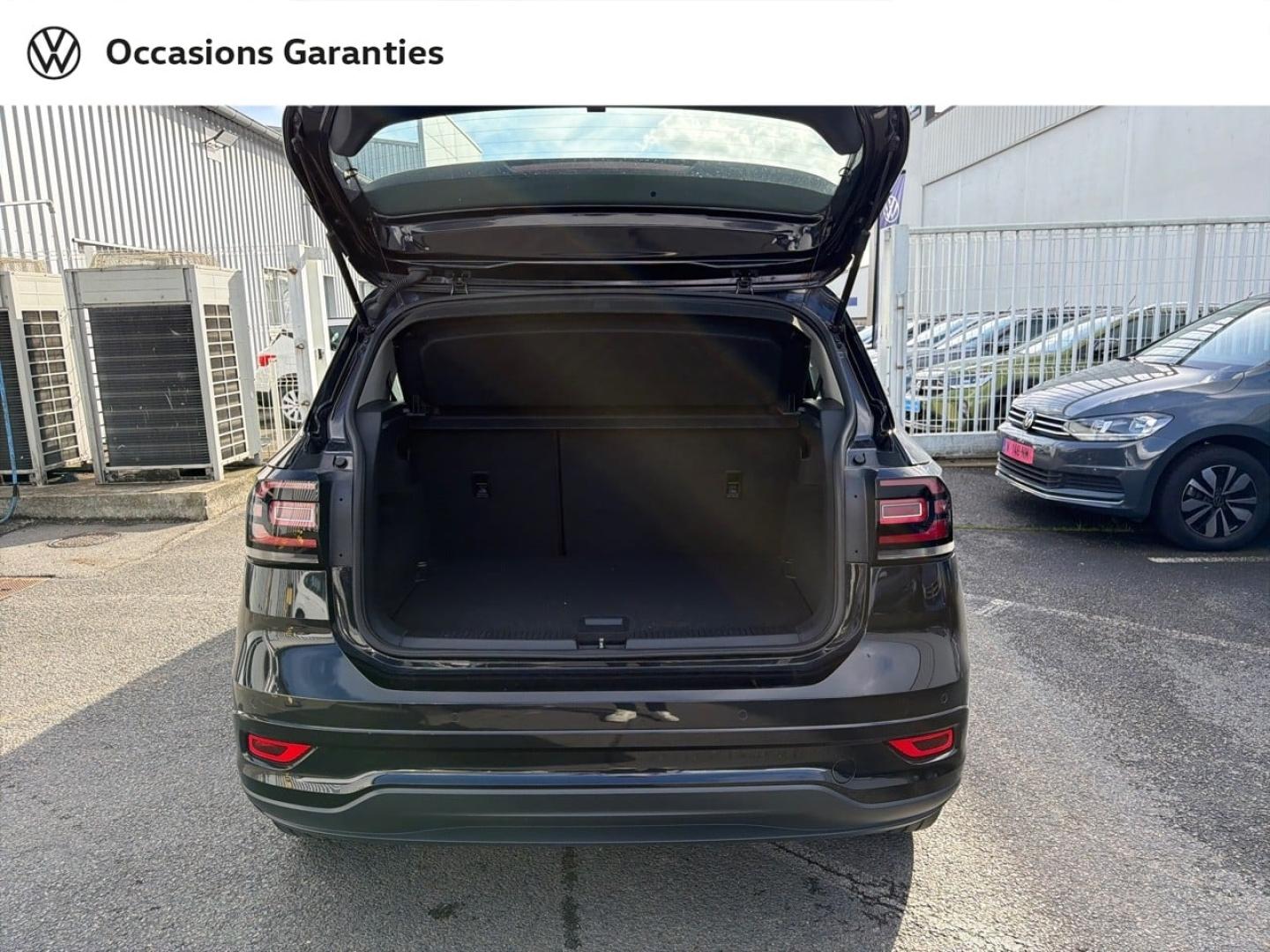 Voitures occasions VOLKSWAGEN T-CROSS R-Line Saint-Grégoire