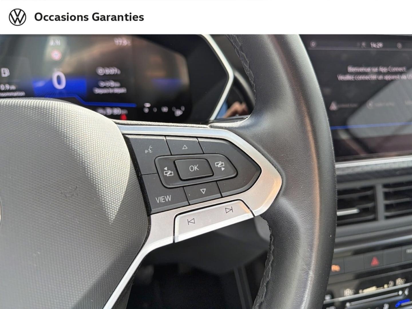 Voitures occasions VOLKSWAGEN T-CROSS R-Line Saint-Grégoire