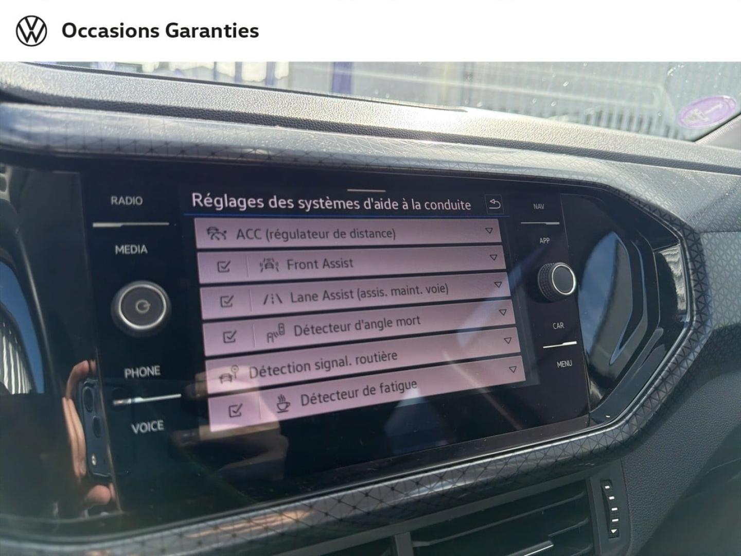 Voitures occasions VOLKSWAGEN T-CROSS R-Line Saint-Grégoire