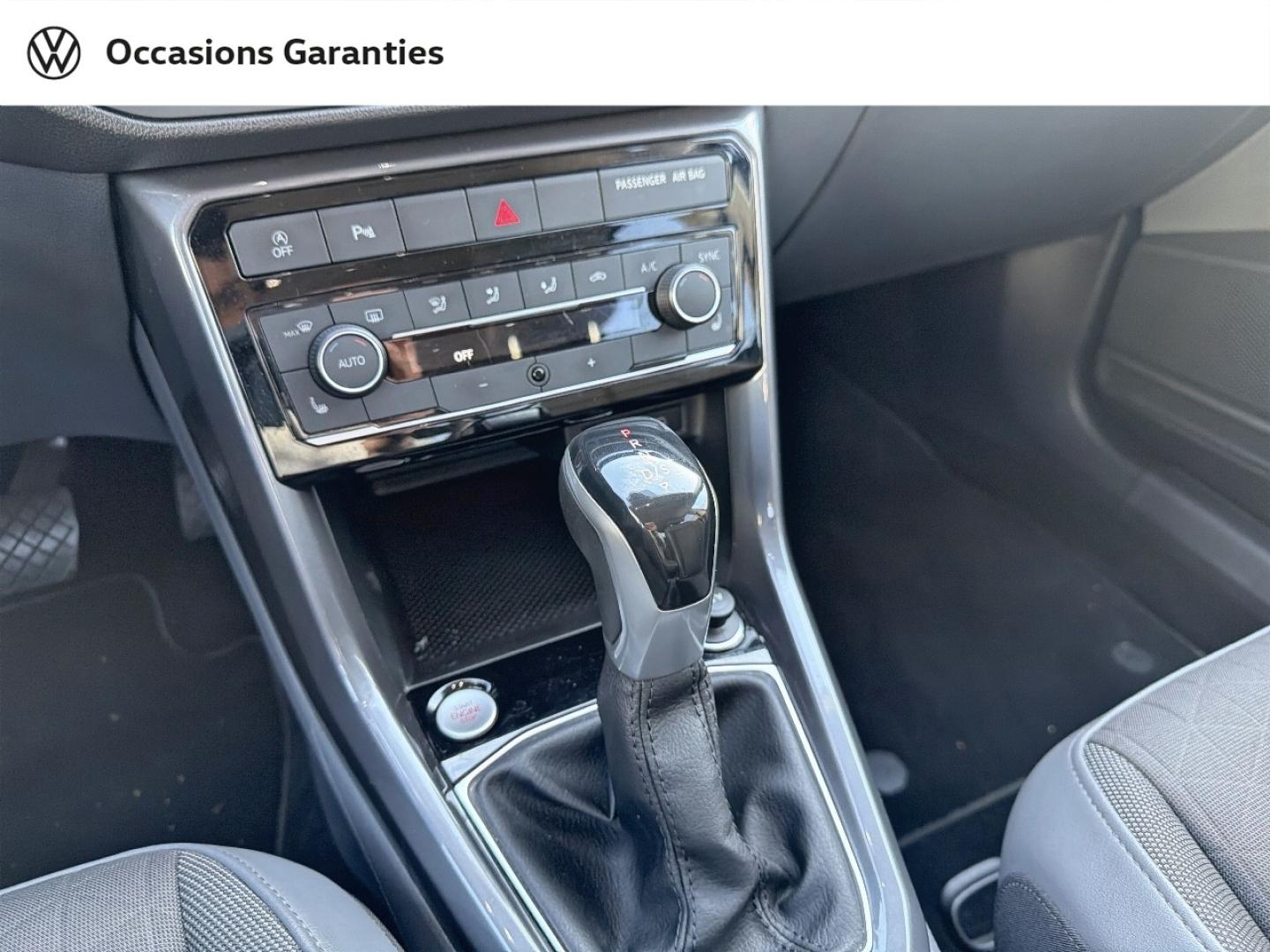 Voitures occasions VOLKSWAGEN T-CROSS R-Line Saint-Grégoire
