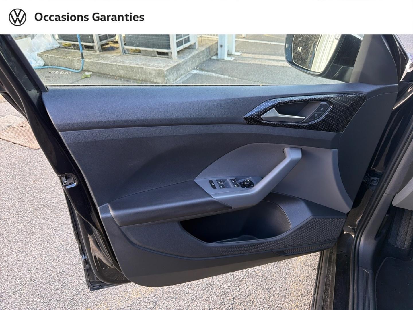 Voitures occasions VOLKSWAGEN T-CROSS R-Line Saint-Grégoire