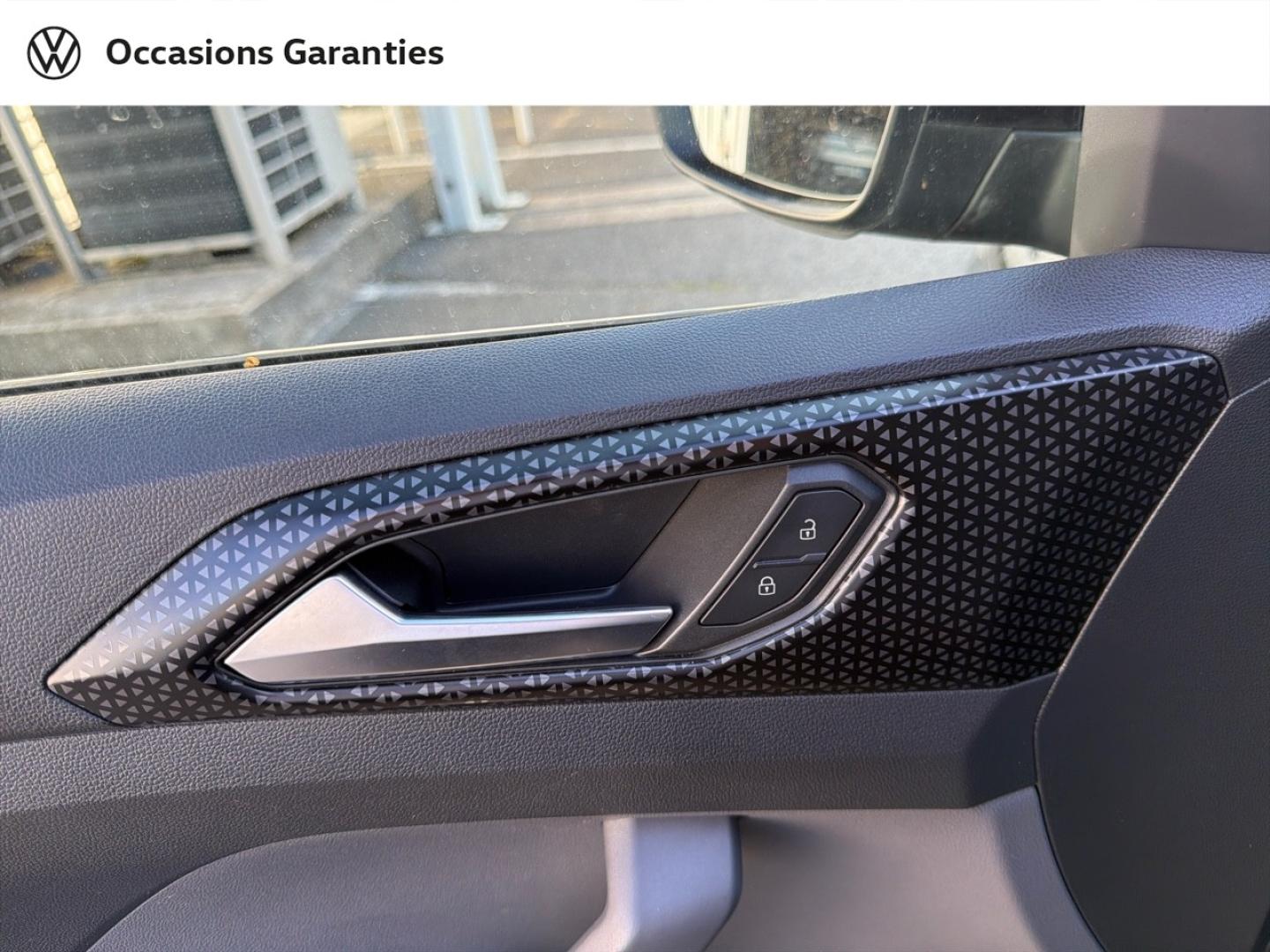 Voitures occasions VOLKSWAGEN T-CROSS R-Line Saint-Grégoire