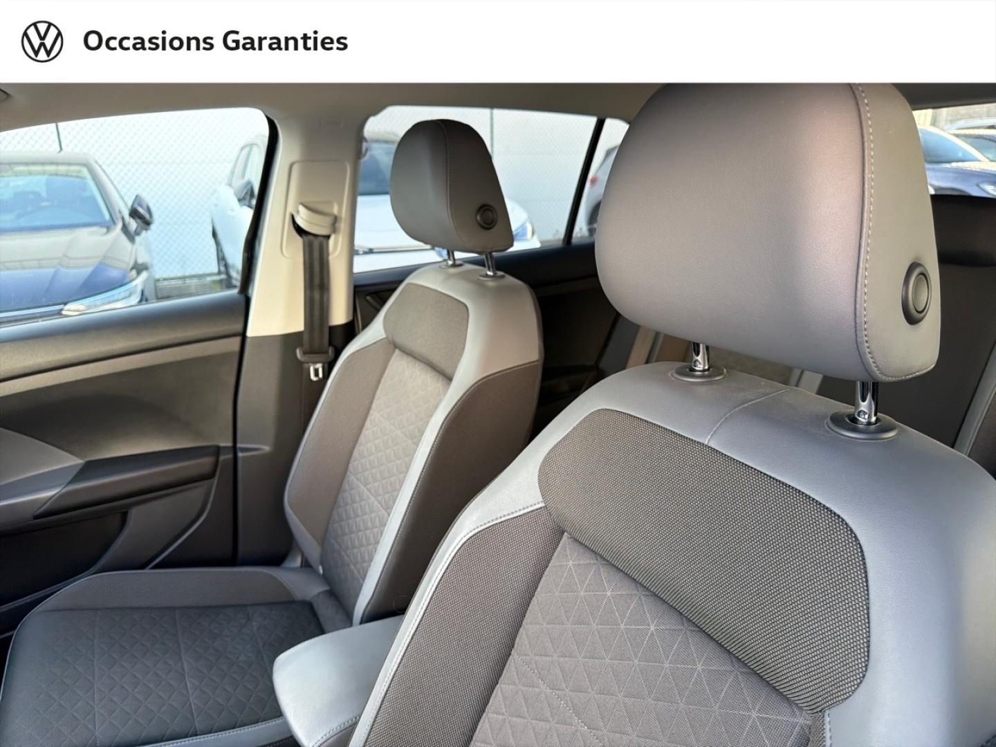 Voitures occasions VOLKSWAGEN T-CROSS R-Line Saint-Grégoire