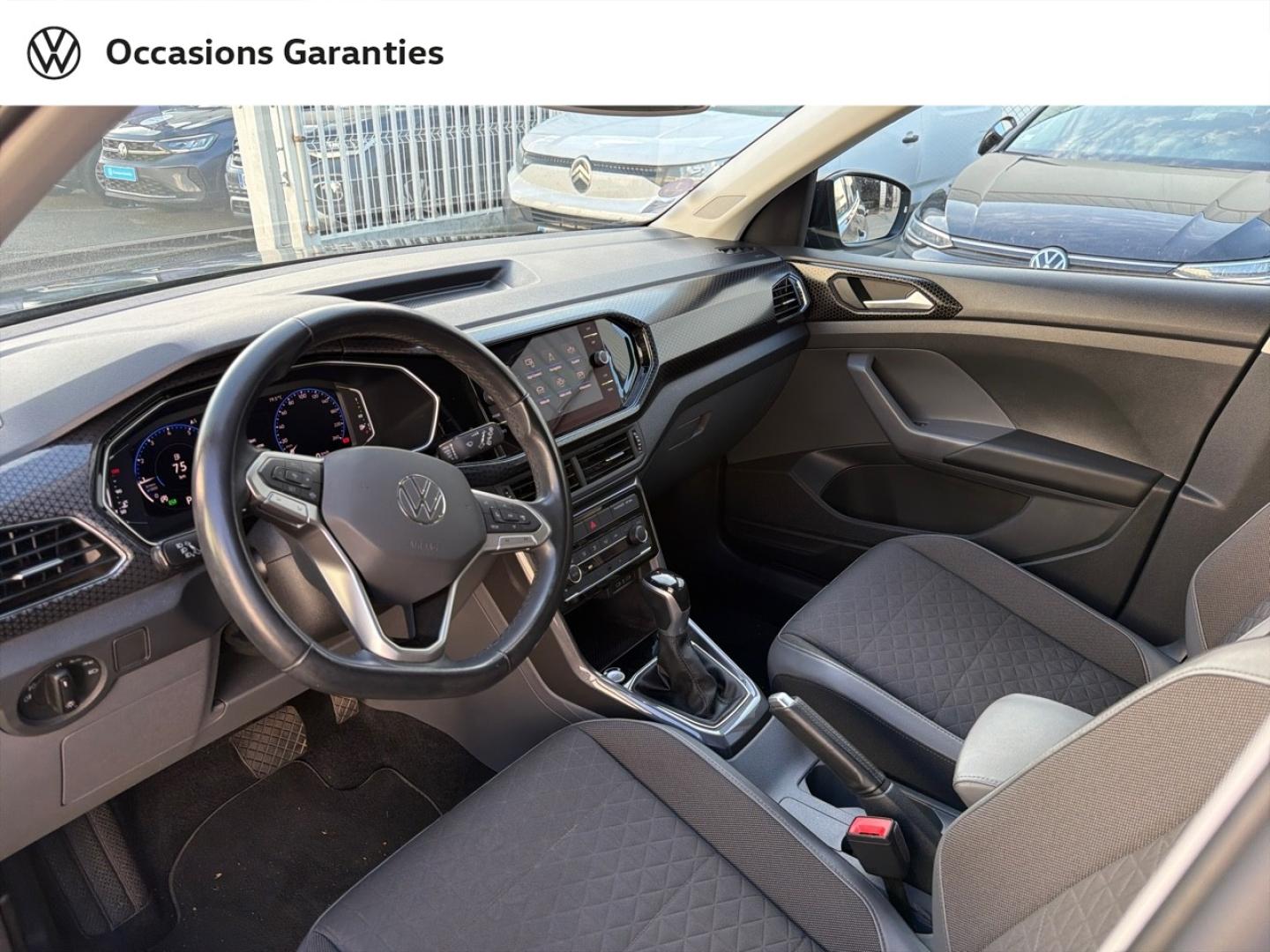 Voitures occasions VOLKSWAGEN T-CROSS R-Line Saint-Grégoire