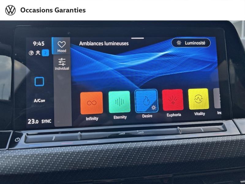 Voitures occasions VOLKSWAGEN GOLF R-Line Saint-Grégoire