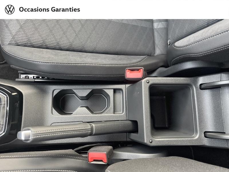 Voitures occasions VOLKSWAGEN T-CROSS R-Line Saint-Grégoire