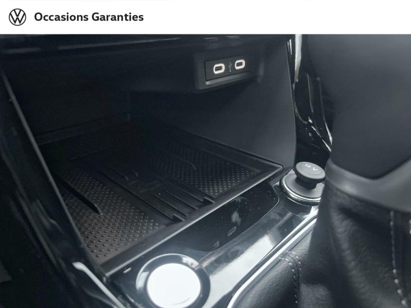 Voitures occasions VOLKSWAGEN T-CROSS R-Line Saint-Grégoire