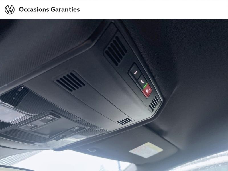Voitures occasions VOLKSWAGEN T-CROSS R-Line Saint-Grégoire