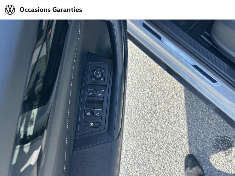 Voitures occasions VOLKSWAGEN T-ROC R-Line Saint-Grégoire