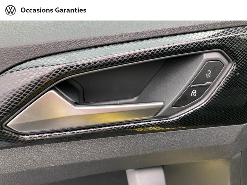 Voitures occasions VOLKSWAGEN T-CROSS Life Saint-Grégoire