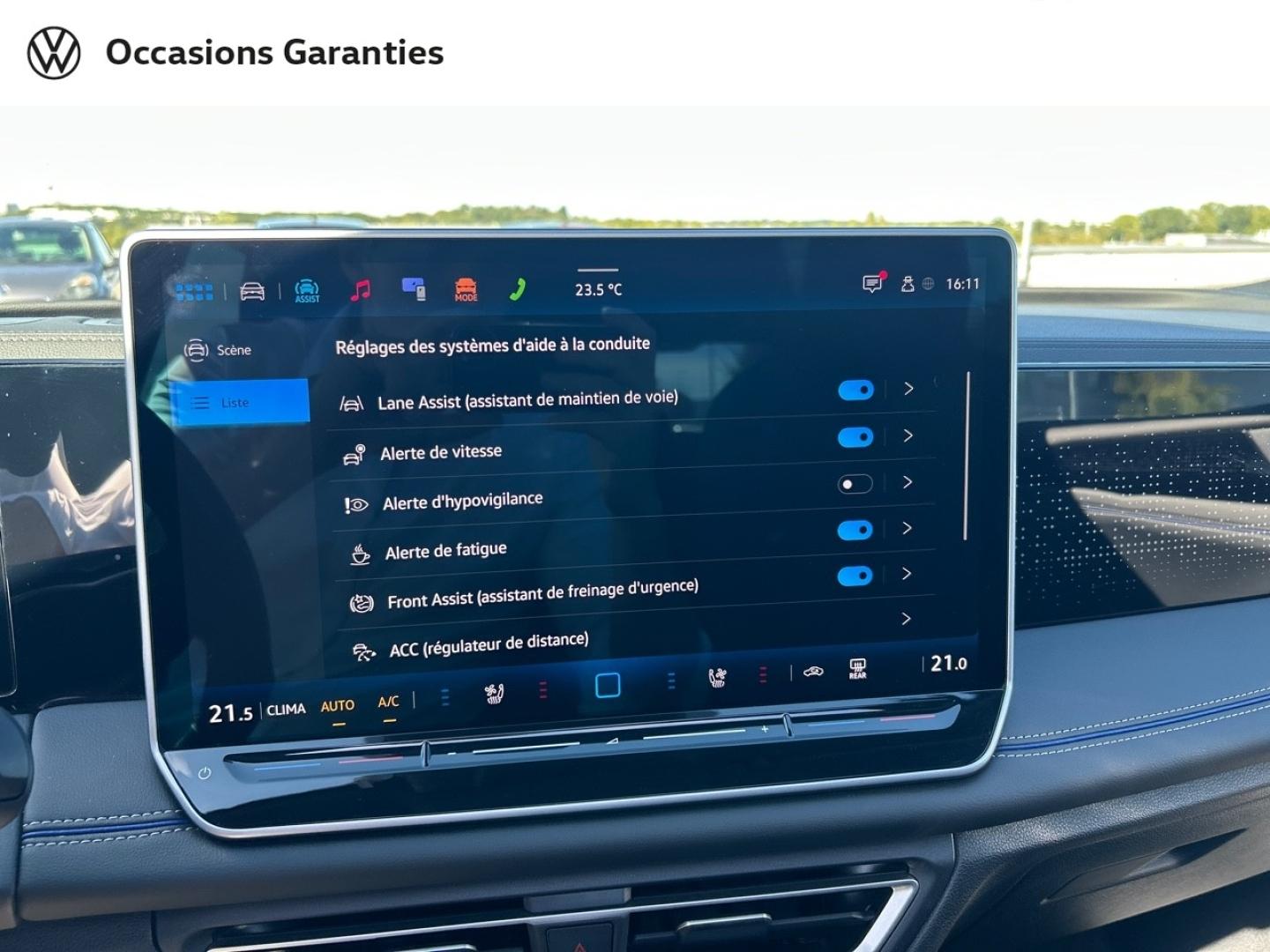 Voitures occasions VOLKSWAGEN TIGUAN R-Line Exclusive Saint-Grégoire