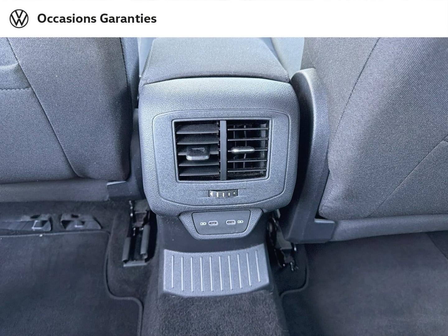 Voitures occasions VOLKSWAGEN T-ROC Life Saint-Grégoire