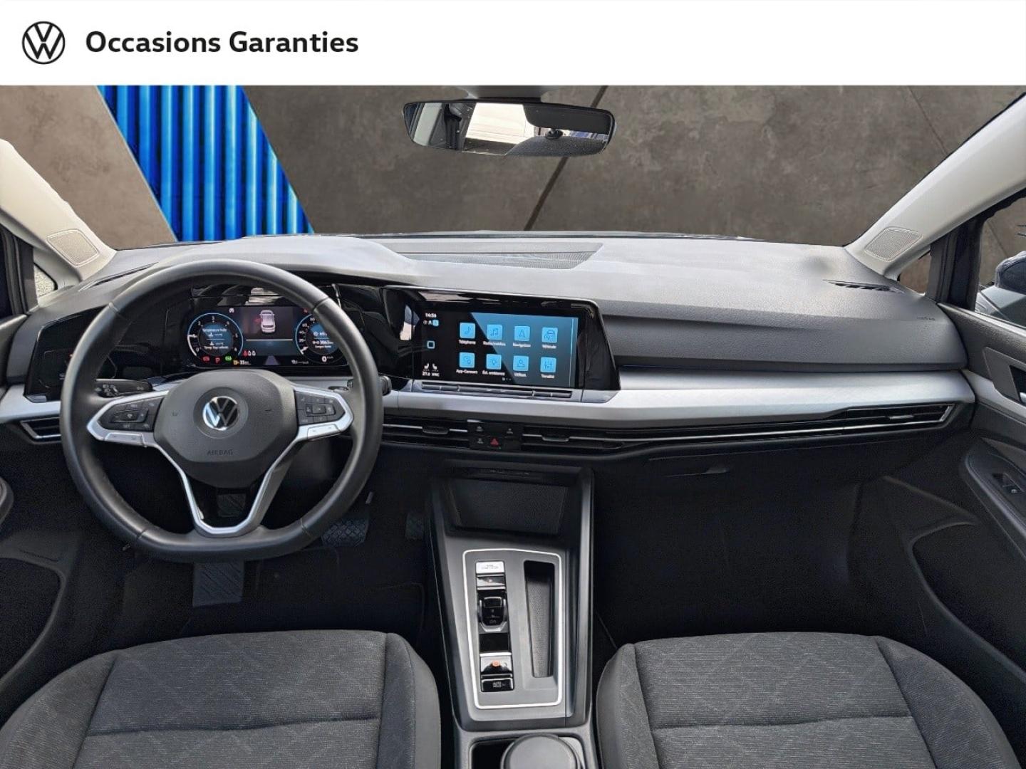 Voitures occasions VOLKSWAGEN GOLF Life 1st Saint-Grégoire