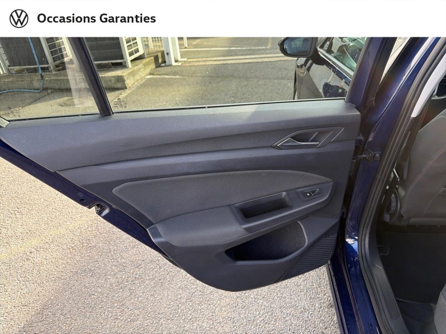 Voitures occasions VOLKSWAGEN GOLF Life 1st Saint-Grégoire