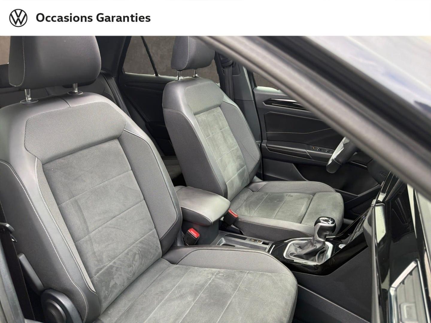 Voitures occasions VOLKSWAGEN T-ROC R-Line Saint-Grégoire