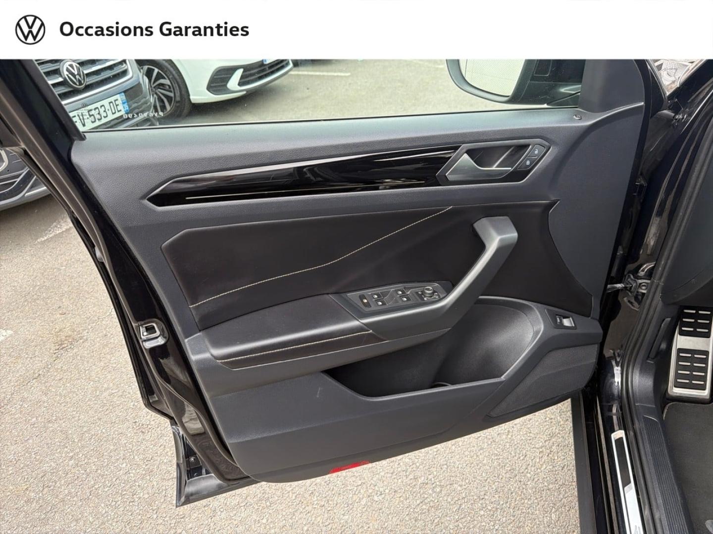 Voitures occasions VOLKSWAGEN T-ROC R-Line Saint-Grégoire