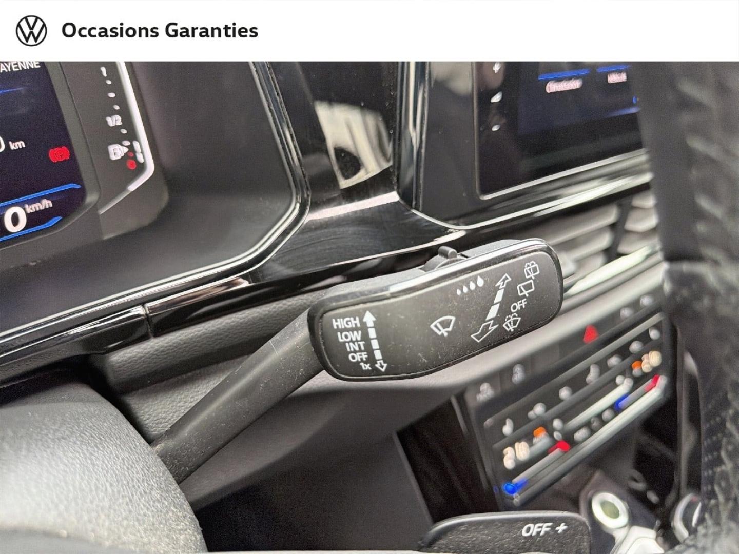 Voitures occasions VOLKSWAGEN T-ROC R-Line Saint-Grégoire