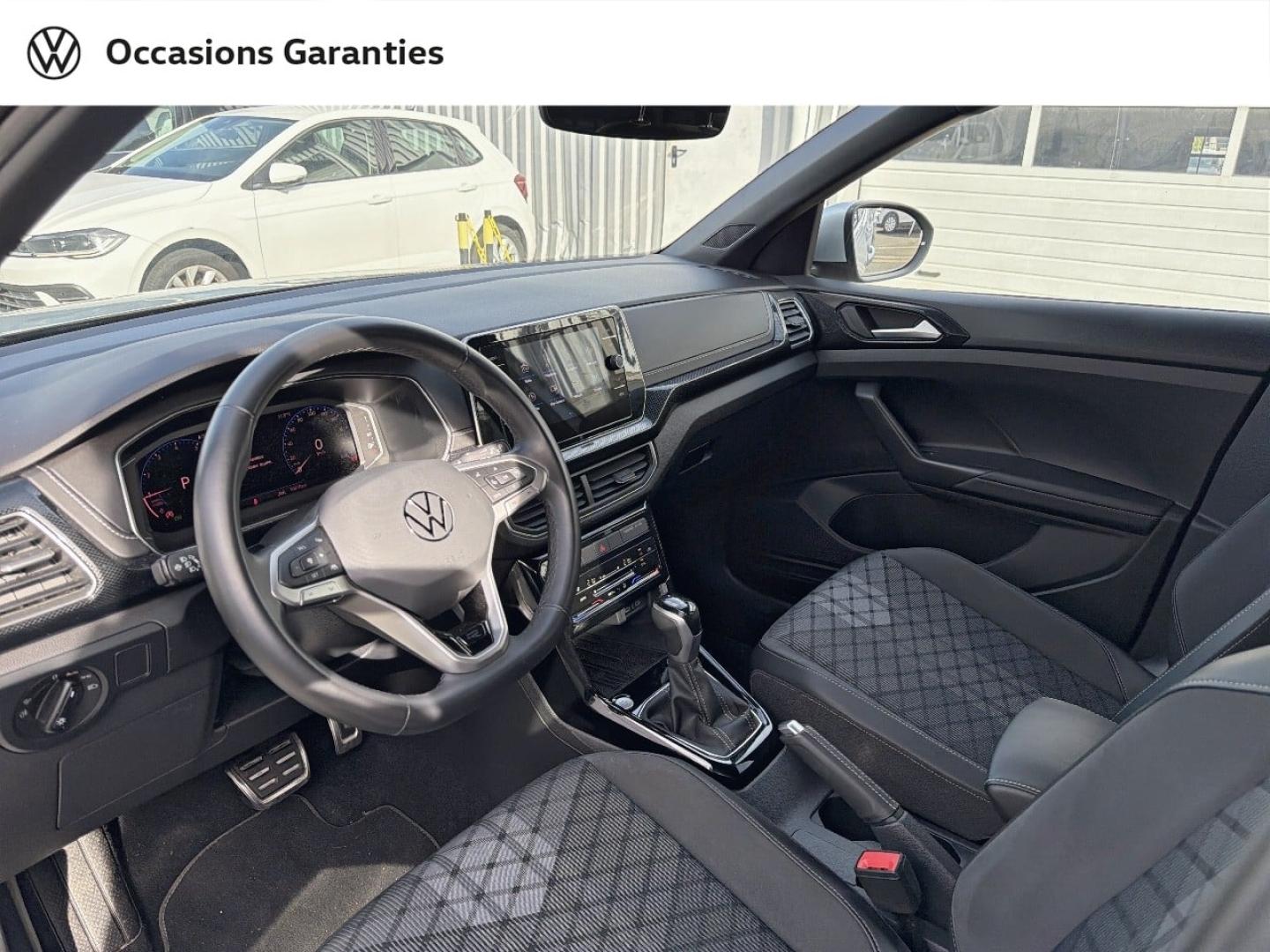 Voitures occasions VOLKSWAGEN T-CROSS R-Line Saint-Grégoire