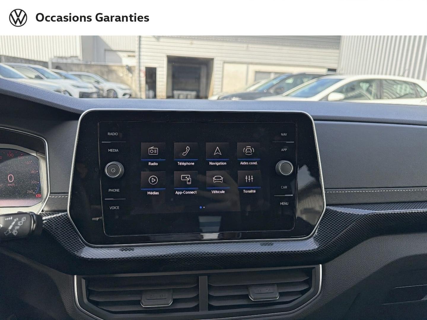 Voitures occasions VOLKSWAGEN T-CROSS R-Line Saint-Grégoire