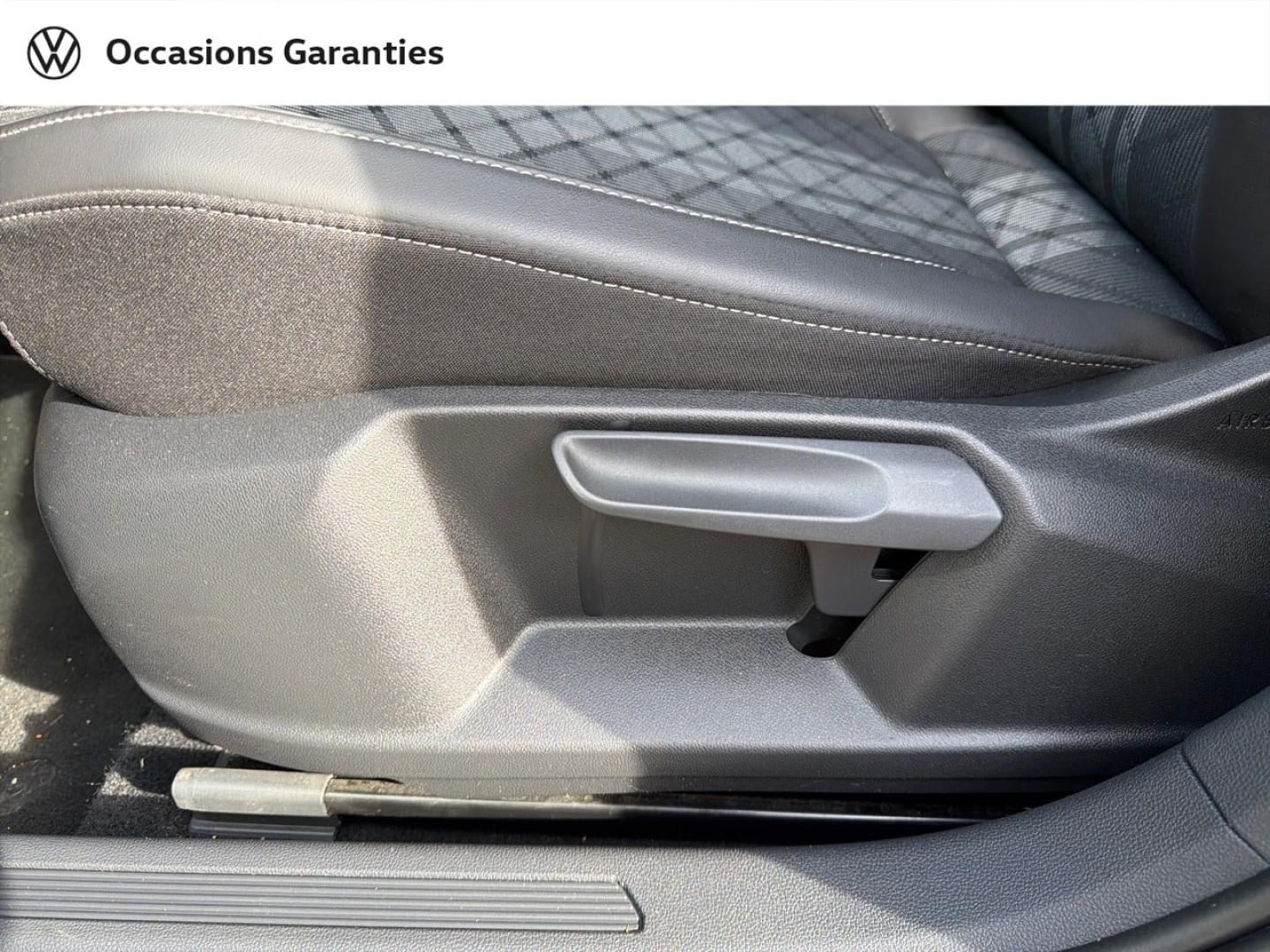 Voitures occasions VOLKSWAGEN T-CROSS R-Line Saint-Grégoire