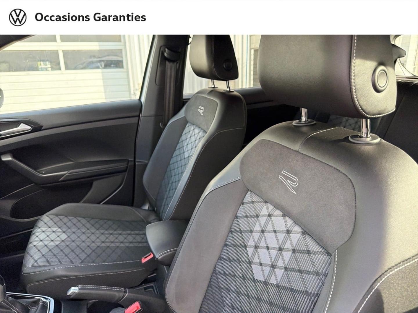 Voitures occasions VOLKSWAGEN T-CROSS R-Line Saint-Grégoire