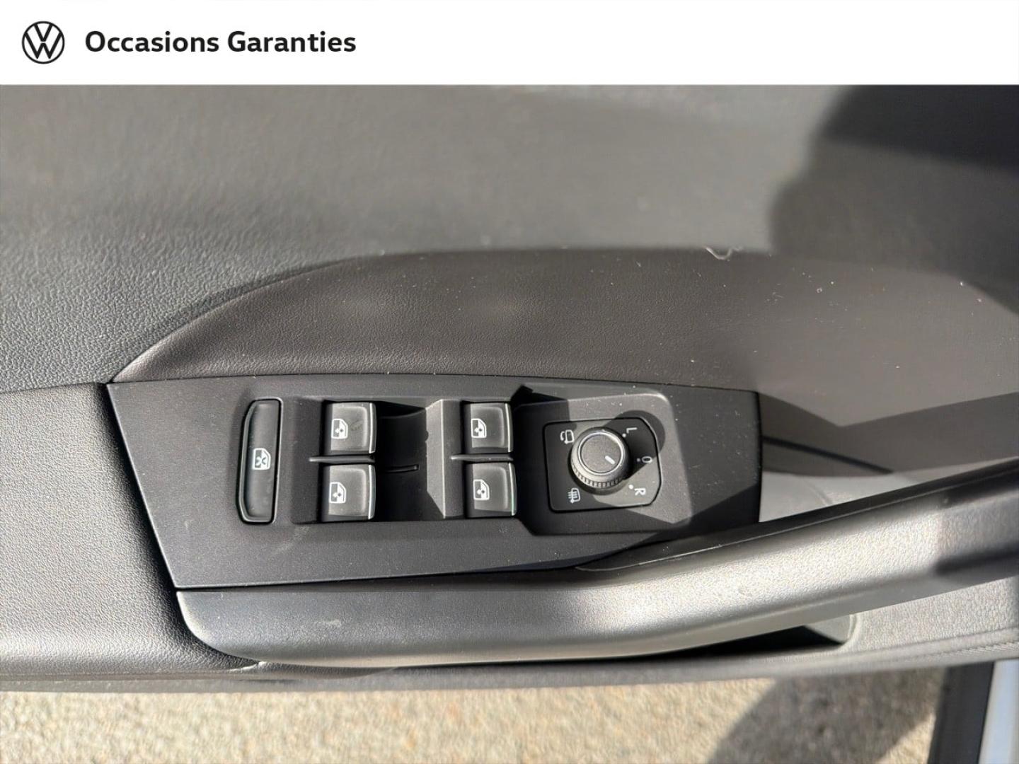 Voitures occasions VOLKSWAGEN T-CROSS R-Line Saint-Grégoire