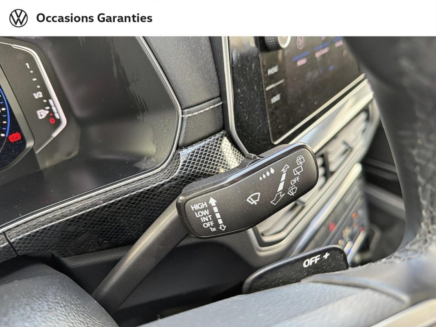 Voitures occasions VOLKSWAGEN T-CROSS R-Line Saint-Grégoire