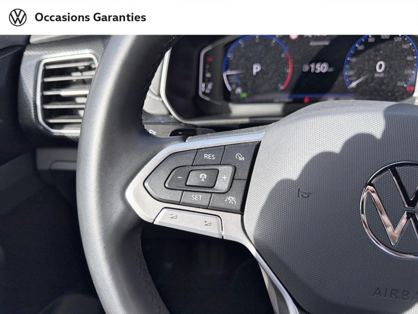 Voitures occasions VOLKSWAGEN T-CROSS R-Line Saint-Grégoire