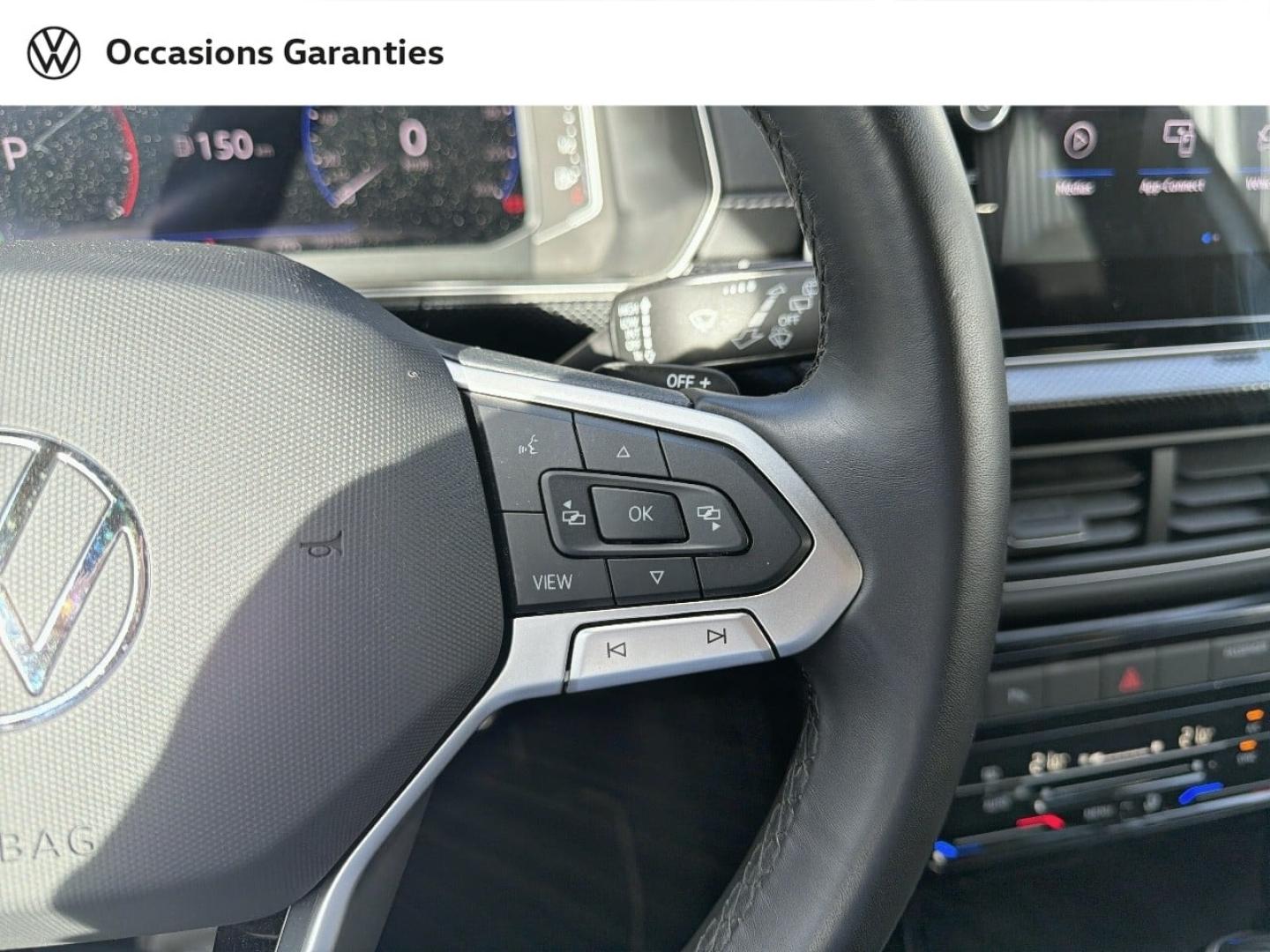 Voitures occasions VOLKSWAGEN T-CROSS R-Line Saint-Grégoire