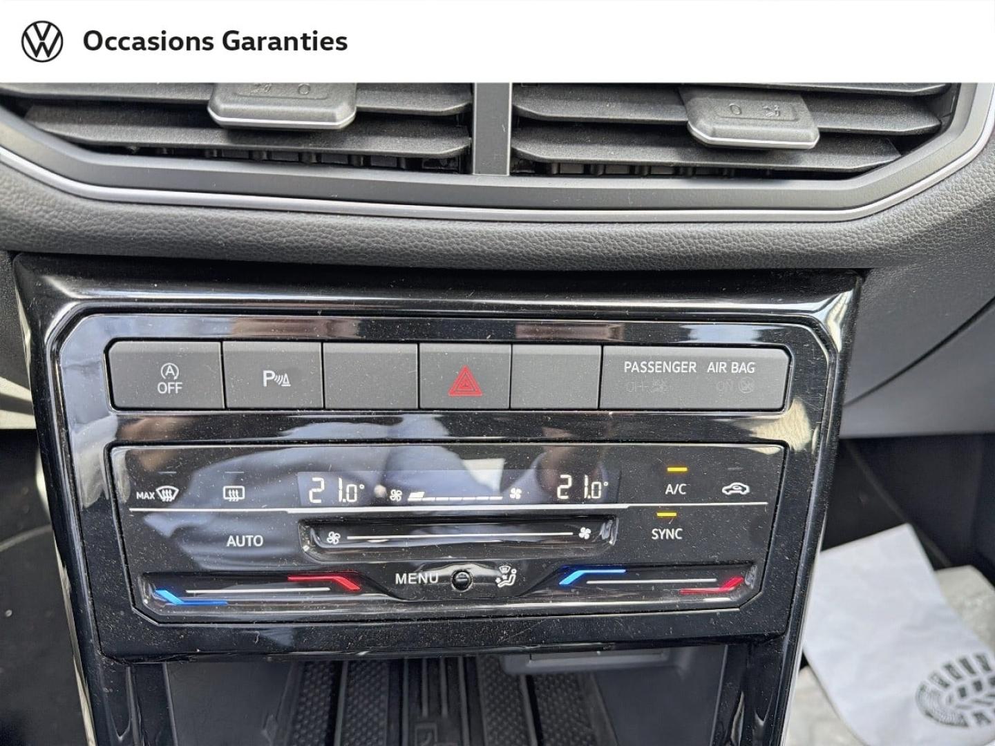 Voitures occasions VOLKSWAGEN T-CROSS R-Line Saint-Grégoire