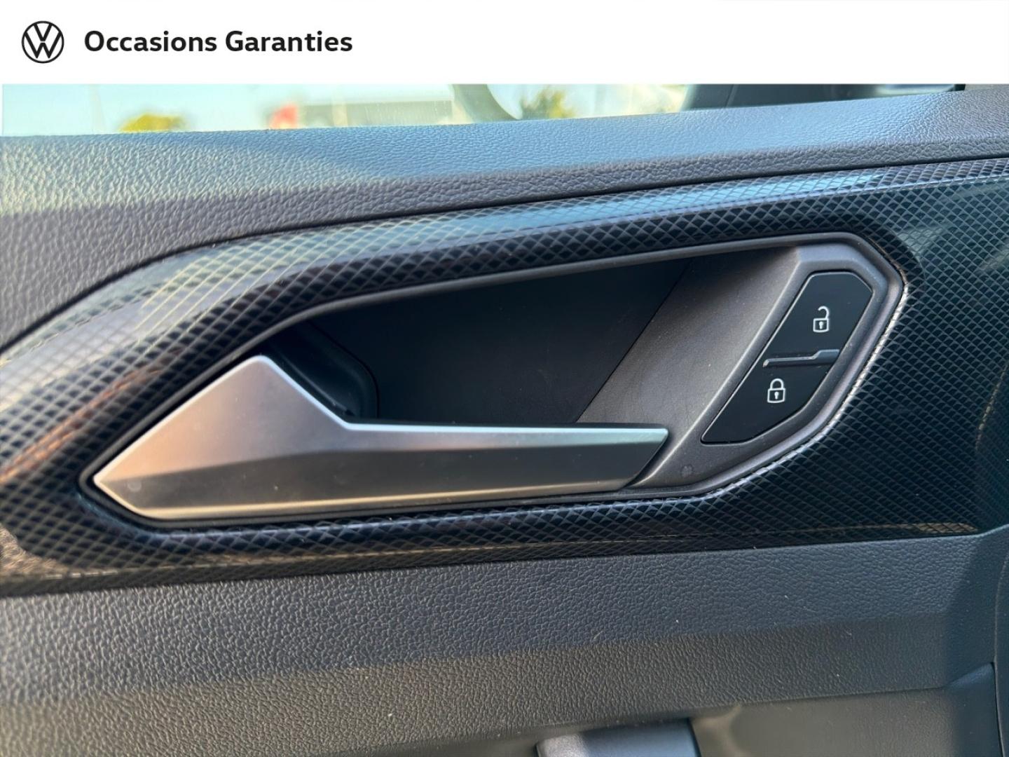 Voitures occasions VOLKSWAGEN T-CROSS R-Line Saint-Grégoire