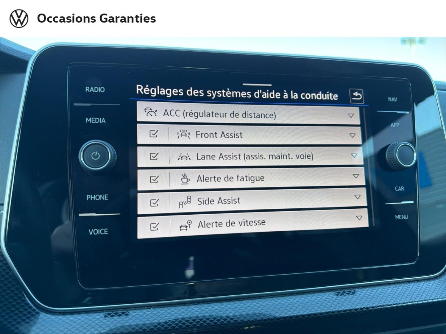 Voitures occasions VOLKSWAGEN T-CROSS R-Line Saint-Grégoire