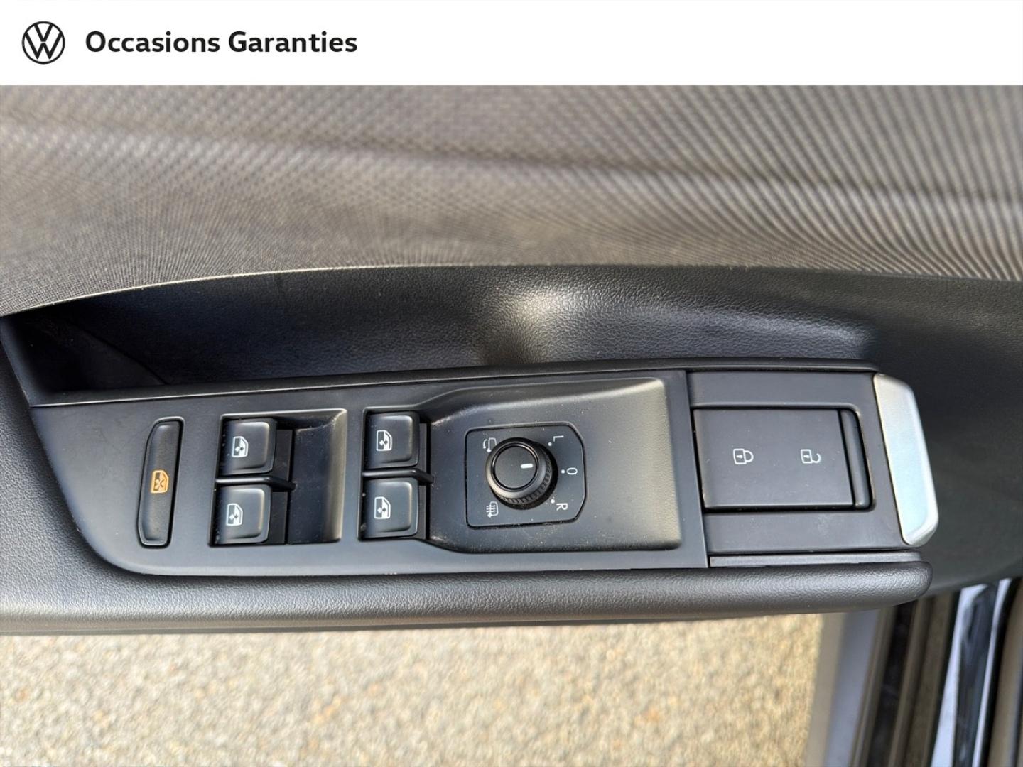 Voitures occasions VOLKSWAGEN T-ROC Life Saint-Grégoire