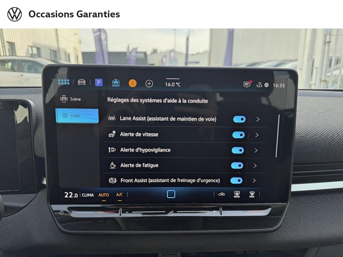 Voitures occasions VOLKSWAGEN T-ROC Life Cesson-Sévigné