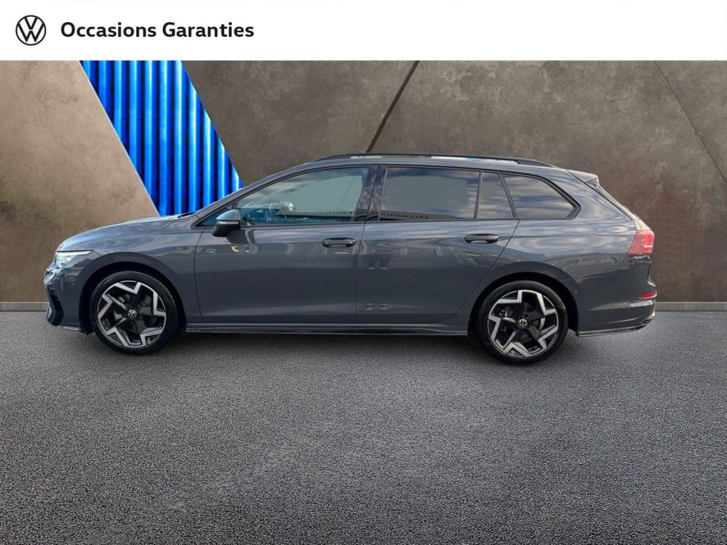 Voitures occasions VOLKSWAGEN Golf SW R-Line Saint-Grégoire