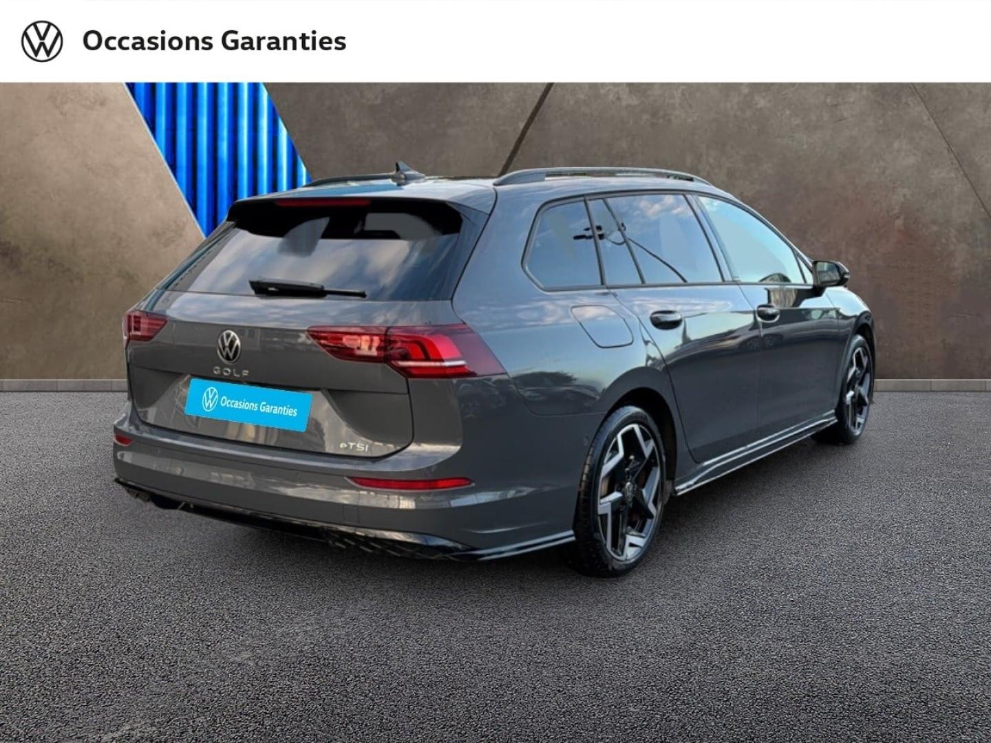 Voitures occasions VOLKSWAGEN Golf SW R-Line Saint-Grégoire