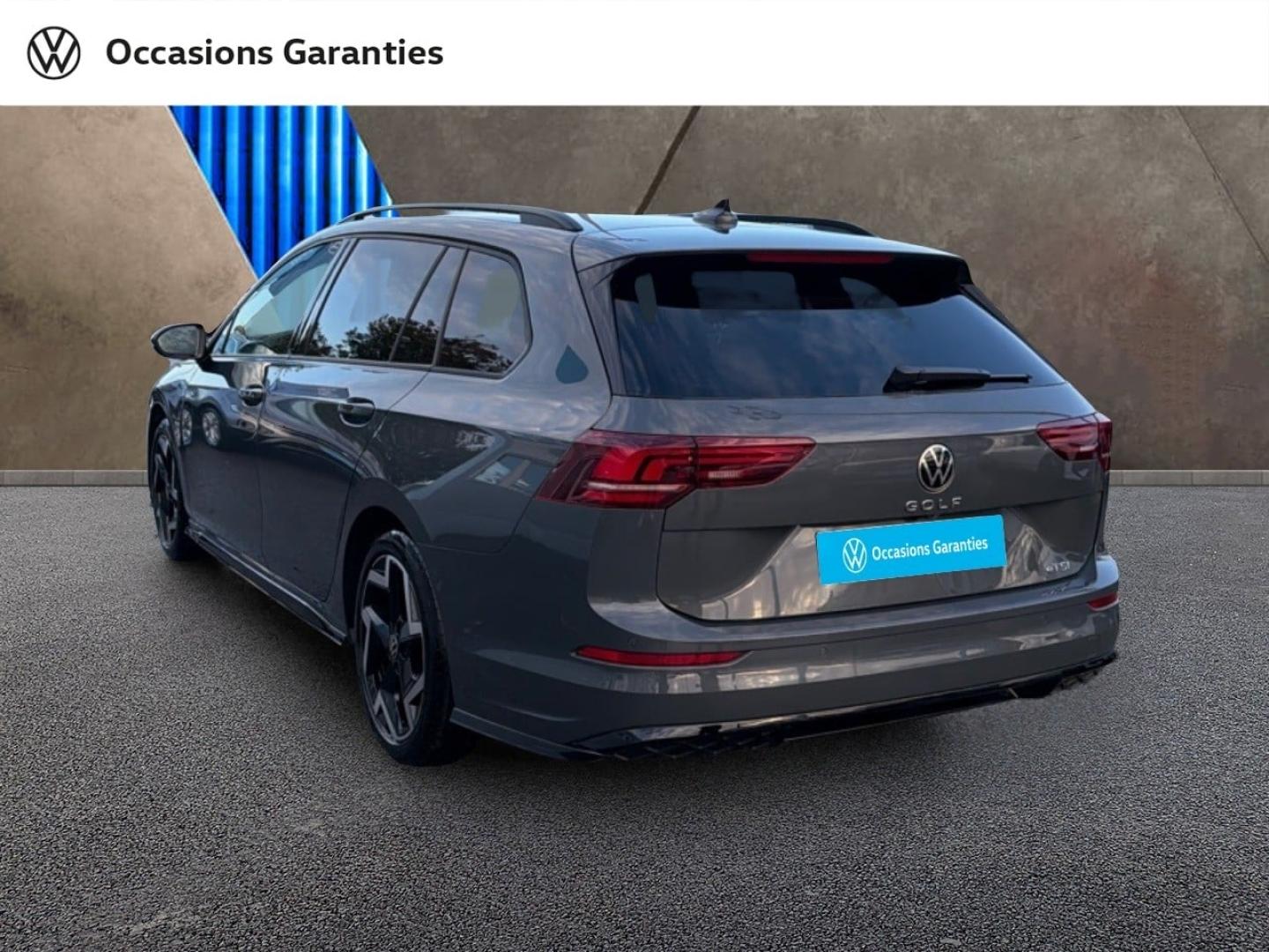 Voitures occasions VOLKSWAGEN Golf SW R-Line Saint-Grégoire