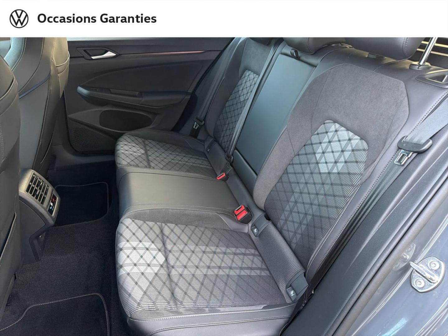 Voitures occasions VOLKSWAGEN Golf SW R-Line Saint-Grégoire