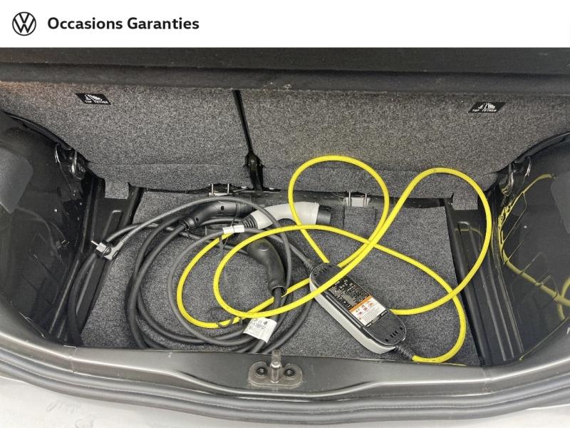 Voitures occasions VOLKSWAGEN e-up! Life Orvault