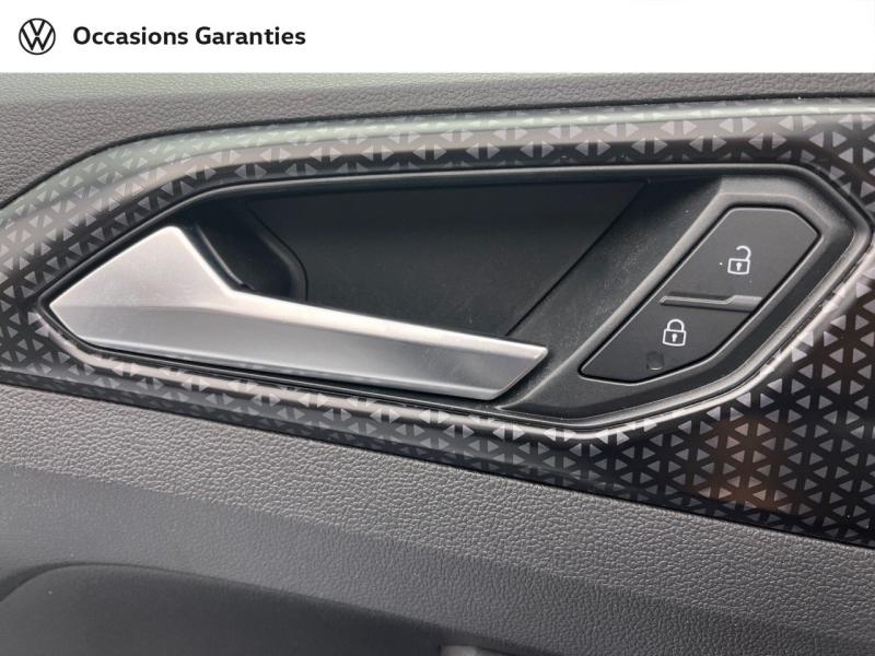Voitures occasions VOLKSWAGEN T-CROSS R-Line Tech Orvault