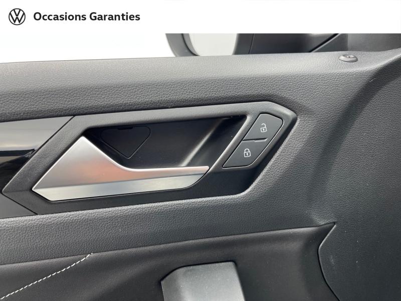 Voitures occasions VOLKSWAGEN T-ROC R-Line Orvault