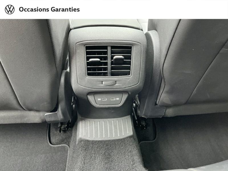 Voitures occasions VOLKSWAGEN T-ROC Style Exclusive Orvault