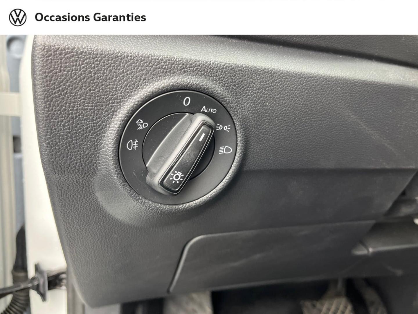 Voitures occasions VOLKSWAGEN T-ROC Life Plus Orvault