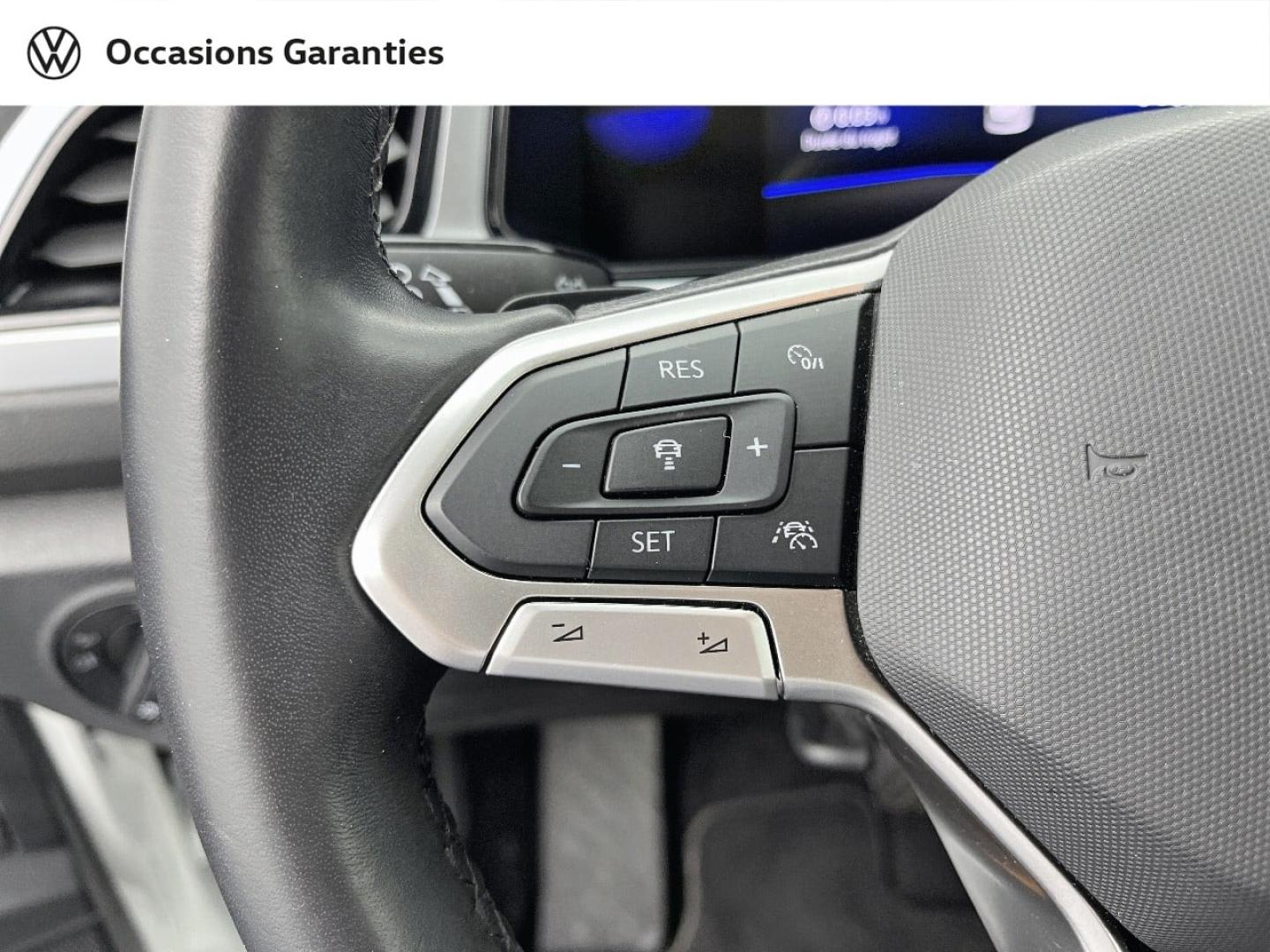 Voitures occasions VOLKSWAGEN T-ROC Life Plus Orvault