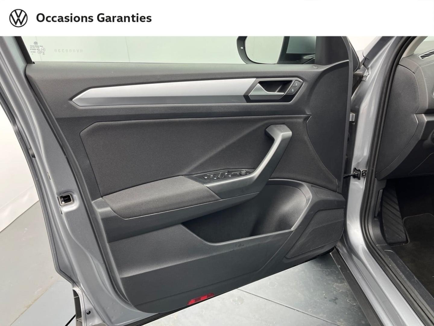 Voitures occasions VOLKSWAGEN T-ROC Life Plus Orvault