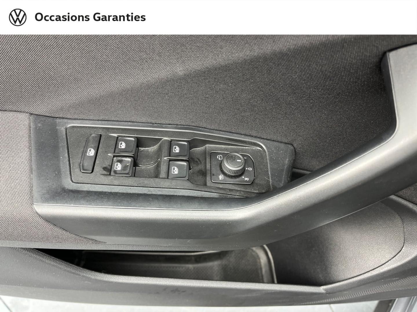 Voitures occasions VOLKSWAGEN T-ROC Life Plus Orvault