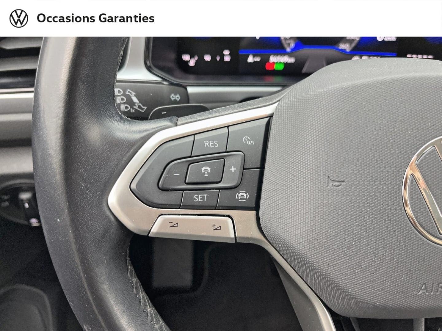 Voitures occasions VOLKSWAGEN T-ROC Life Plus Orvault